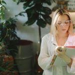 Etudiante biologie illustrant notre univers KODA Academy pour notre formation animalière KODA